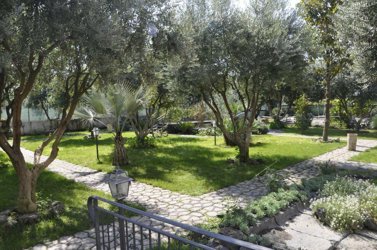 מלון בוסקוריאלה Antica Masseria Pellegrini מראה חיצוני תמונה